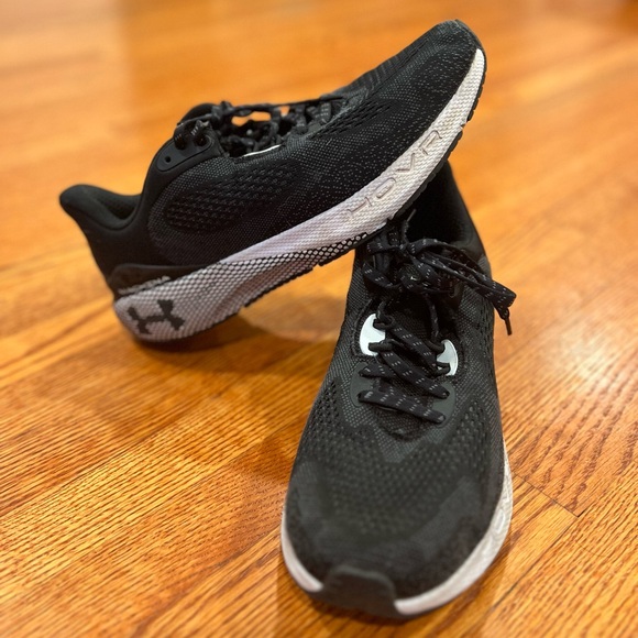 Men’s Under Armour Machina Running Sneaker - Picture 3 of 5